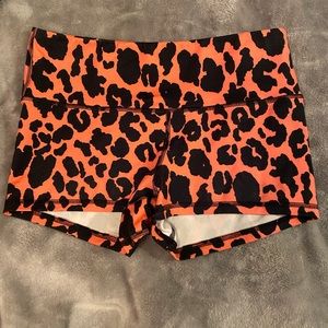High rise original coral leopard